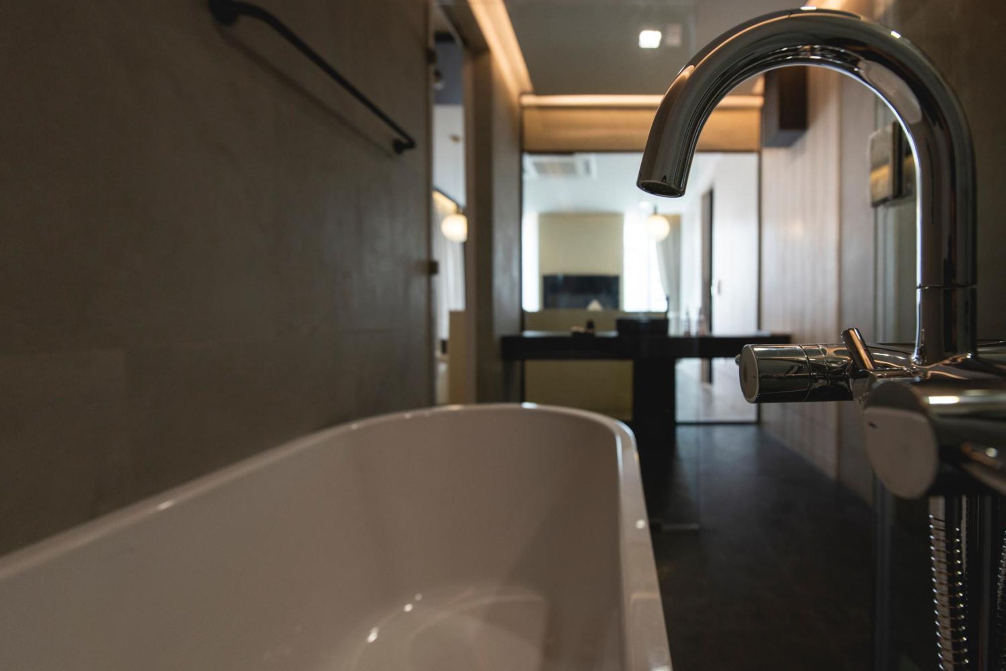 Nakhonratchasima Qlosest Hotel מראה חיצוני תמונה